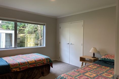 Photo of property in 20 Messenger Terrace, Oakura, 4314