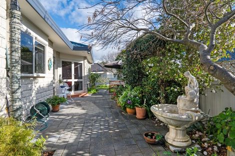 Photo of property in 5 Kingsgate Row, Havelock North, 4130