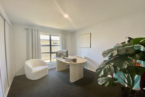 Photo of property in 21 Grimwood Street, Woodend, 7610