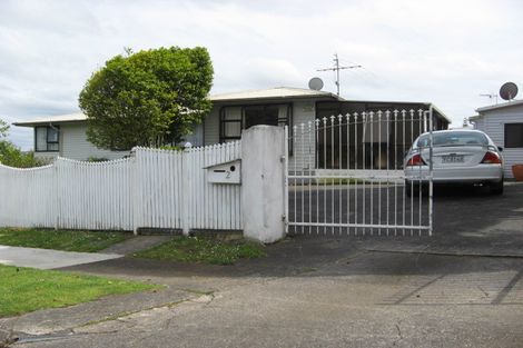 Photo of property in 2 Humphreys Place, Mangere, Auckland, 2022