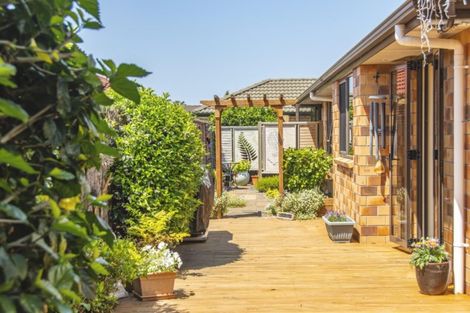 Photo of property in 120 Longview Drive, Papamoa Beach, Papamoa, 3118