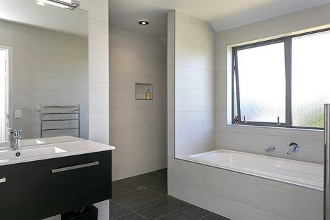 Photo of property in 11 Royal Coachman Drive, Nukuhau, Taupo, 3330