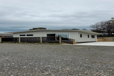 Photo of property in 104 Carthew Street, Okato, 4335