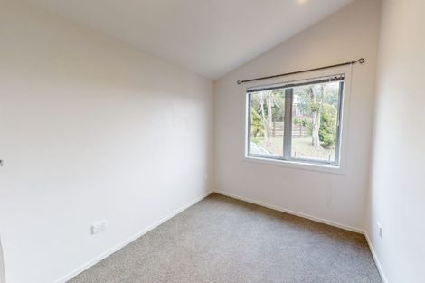 Photo of property in 8/61 Black Rock Road, Newlands, Wellington, 6037