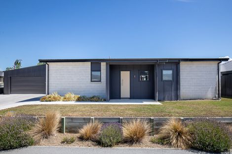 Photo of property in 4 Kinnaird Close, Alexandra, 9320