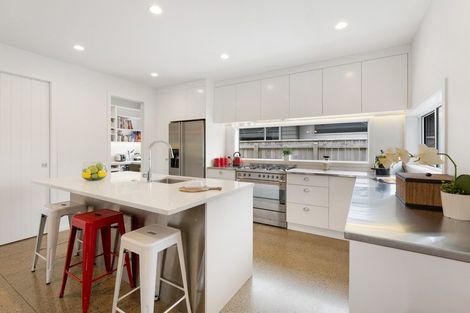 Photo of property in 46 Resolution Drive, Whitby, Porirua, 5024