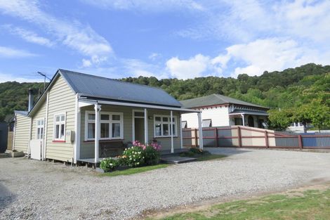 Photo of property in 6 Herald Street, Reefton, 7830