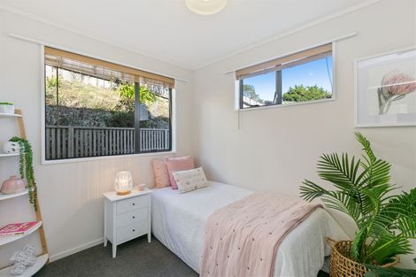 Photo of property in 16b Trinidad Crescent, Grenada Village, Wellington, 6037