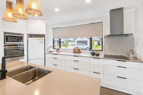 Photo of property in 2 Paiawa Way, Pyes Pa, Tauranga, 3110