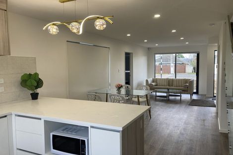 Photo of property in 4/3 Harris Road, Mount Wellington, Auckland, 1051