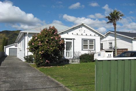 Photo of property in 34 Awamutu Grove, Waiwhetu, Lower Hutt, 5010
