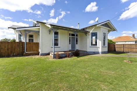 Photo of property in 2 Brunswick Road, Aramoho, Whanganui, 4500