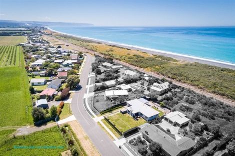 Photo of property in 62 Rogers Road, Bay View, Napier, 4104