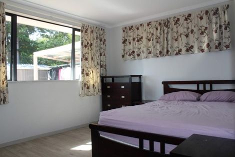 Photo of property in 169f Colwill Road, Massey, Auckland, 0614