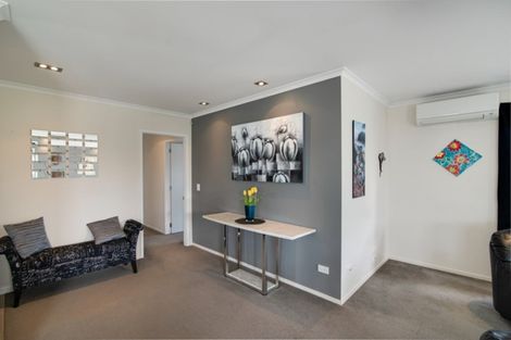 Photo of property in 4 Sew Hoy Lane, Arthurs Point, Queenstown, 9371