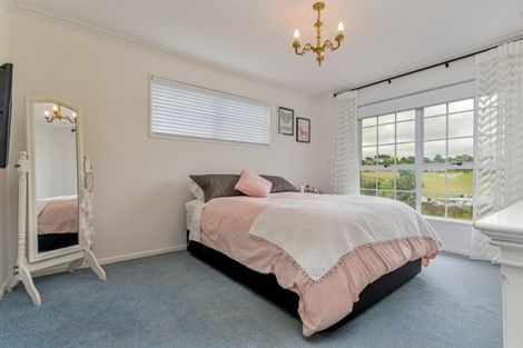 Photo of property in 35 Park View Avenue, Feilding, 4702
