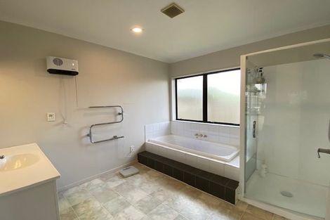 Photo of property in 4 Britannia Place, Half Moon Bay, Auckland, 2012