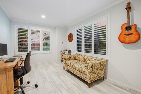 Photo of property in 6 Coral Court, Gulf Harbour, Whangaparaoa, 0930