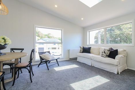 Photo of property in 1/7 Grays Road, Plimmerton, Porirua, 5026