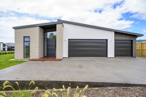 Photo of property in 38 Greenway Crescent, Hope, Richmond, 7020