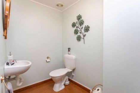 Photo of property in 3 Gordon Street, Dannevirke, 4930