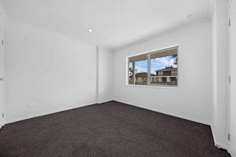 Photo of property in 5 Frank Evans Place, Henderson, Auckland, 0610