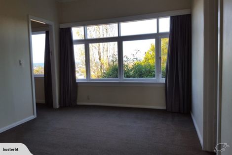 Photo of property in 21 Enfield Road, Hospital Hill, Napier, 4110