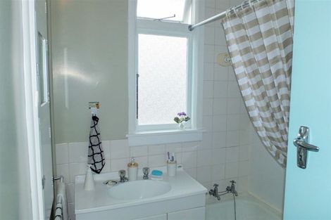 Photo of property in 39 Clyde Street, Oamaru North, Oamaru, 9400