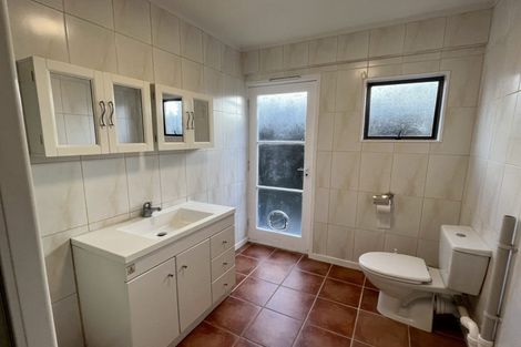 Photo of property in 1/49 Killarney Avenue, Torbay, Auckland, 0630