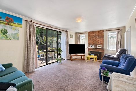 Photo of property in 16 Grebe Street, Manurewa, Auckland, 2102