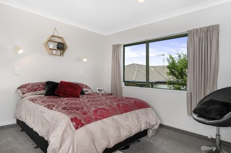Photo of property in 19 Owen Place, Omokoroa, 3114