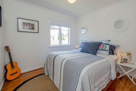 Photo of property in 45 Te Moana Road, Waikanae Beach, Waikanae, 5036