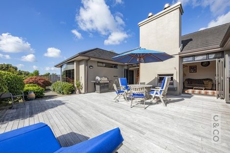 Photo of property in 1 Hawkes Access Road, Waitoki, Silverdale, 0994