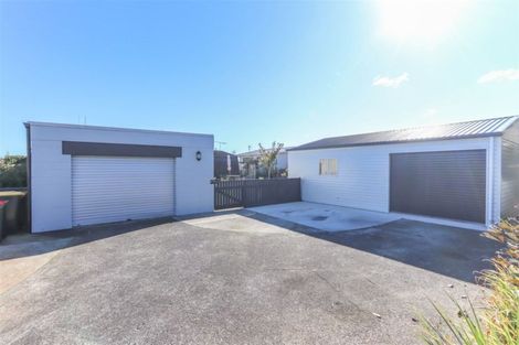 Photo of property in 27 Towai Street, Inglewood, 4330