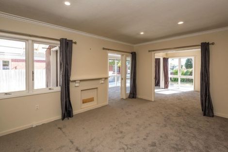 Photo of property in 201 Memorial Avenue, Burnside, Christchurch, 8053