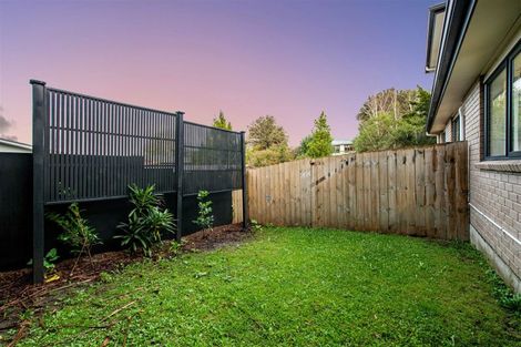 Photo of property in 348b Royal Road, Massey, Auckland, 0614