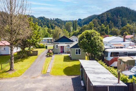 Photo of property in 65 Taupo Road, Taumarunui, 3920