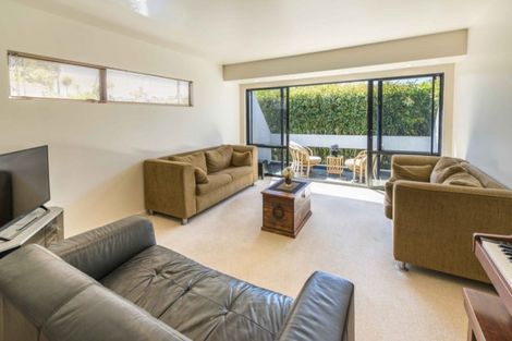 Photo of property in 1/34 Beulah Avenue, Rothesay Bay, Auckland, 0630
