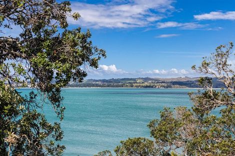 Photo of property in 30c Marine Parade, Mellons Bay, Auckland, 2014