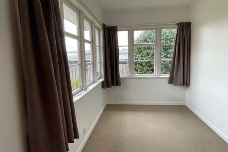 Photo of property in 48 Swanson Road, Henderson, Auckland, 0610