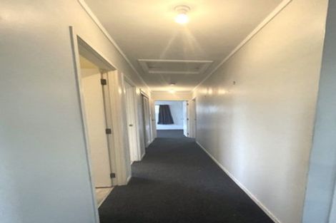 Photo of property in 35 Kirby Street, Glendene, Auckland, 0602