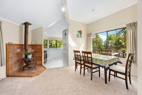 Photo of property in 2/953 Beach Road, Torbay, Auckland, 0630
