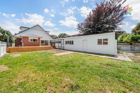 Photo of property in 44 Cambridge Terrace, Waiwhetu, Lower Hutt, 5010