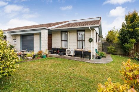 Photo of property in 12a Signal Street, Marton, 4710