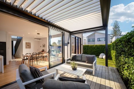 Photo of property in 39d Kowhai Road, Mairangi Bay, Auckland, 0630