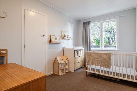 Photo of property in 8 Stoke Place, Awapuni, Palmerston North, 4412