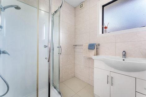 Photo of property in 36 Barrys Road, Glendene, Auckland, 0602