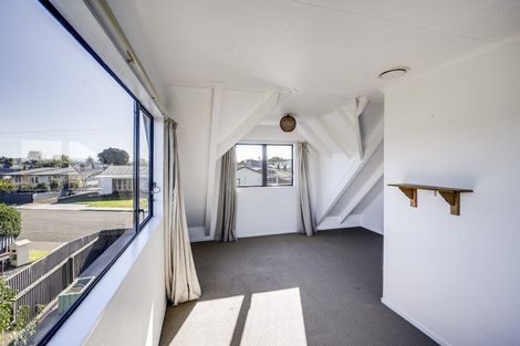 Photo of property in 2a Trent Street, Taradale, Napier, 4112