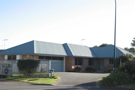 Photo of property in 10 Chatswood Place, Rototuna, Hamilton, 3210