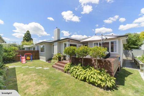 Photo of property in 22 Akaroa Avenue, Awapuni, Palmerston North, 4412
